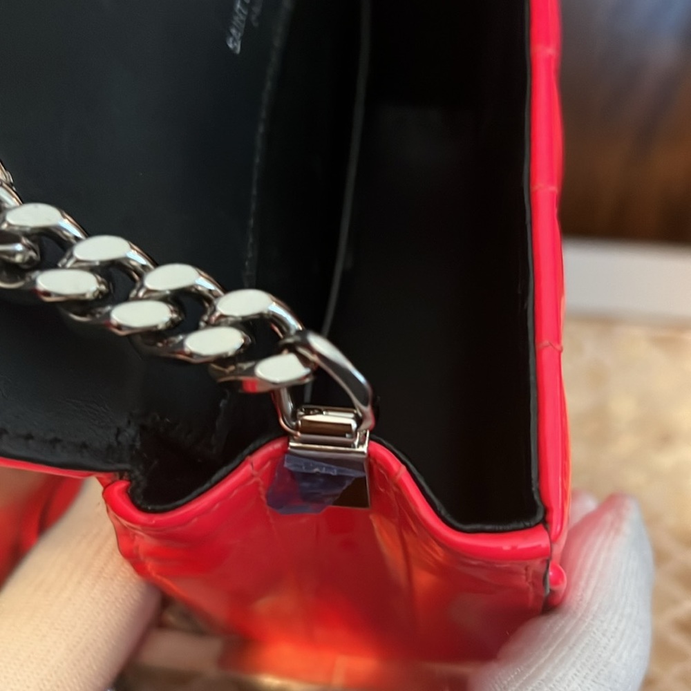 SAINT LAURENT Hot Pink Vicky Patent Leather Crossbody Bag - Picture 10 of 16
